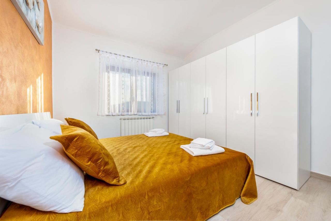 Comfort Apartments Karla Rovinj Exterior foto